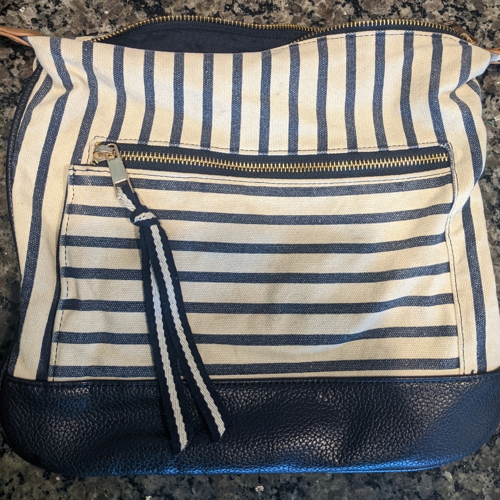 Purse - Picture 2 of 4